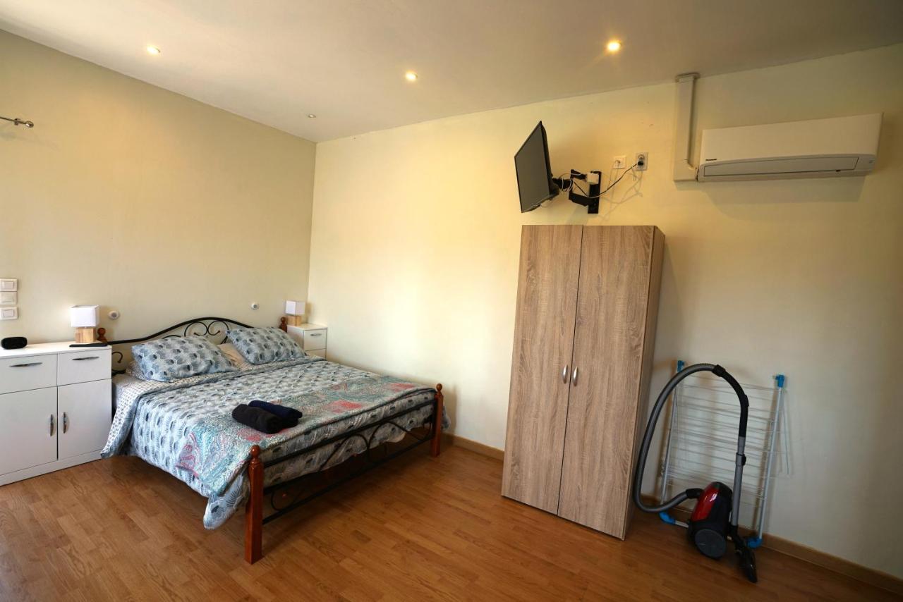 Studio Indépendant Douceur Provençale Montagnac  Extérieur photo